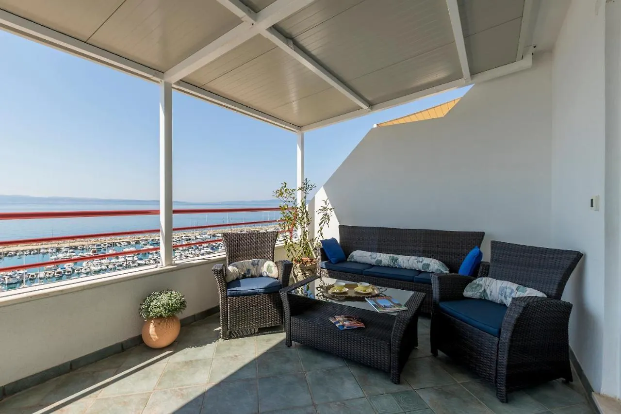Appartement Seaside Penthouse With Hot Tub Sky Living à Split Croatie